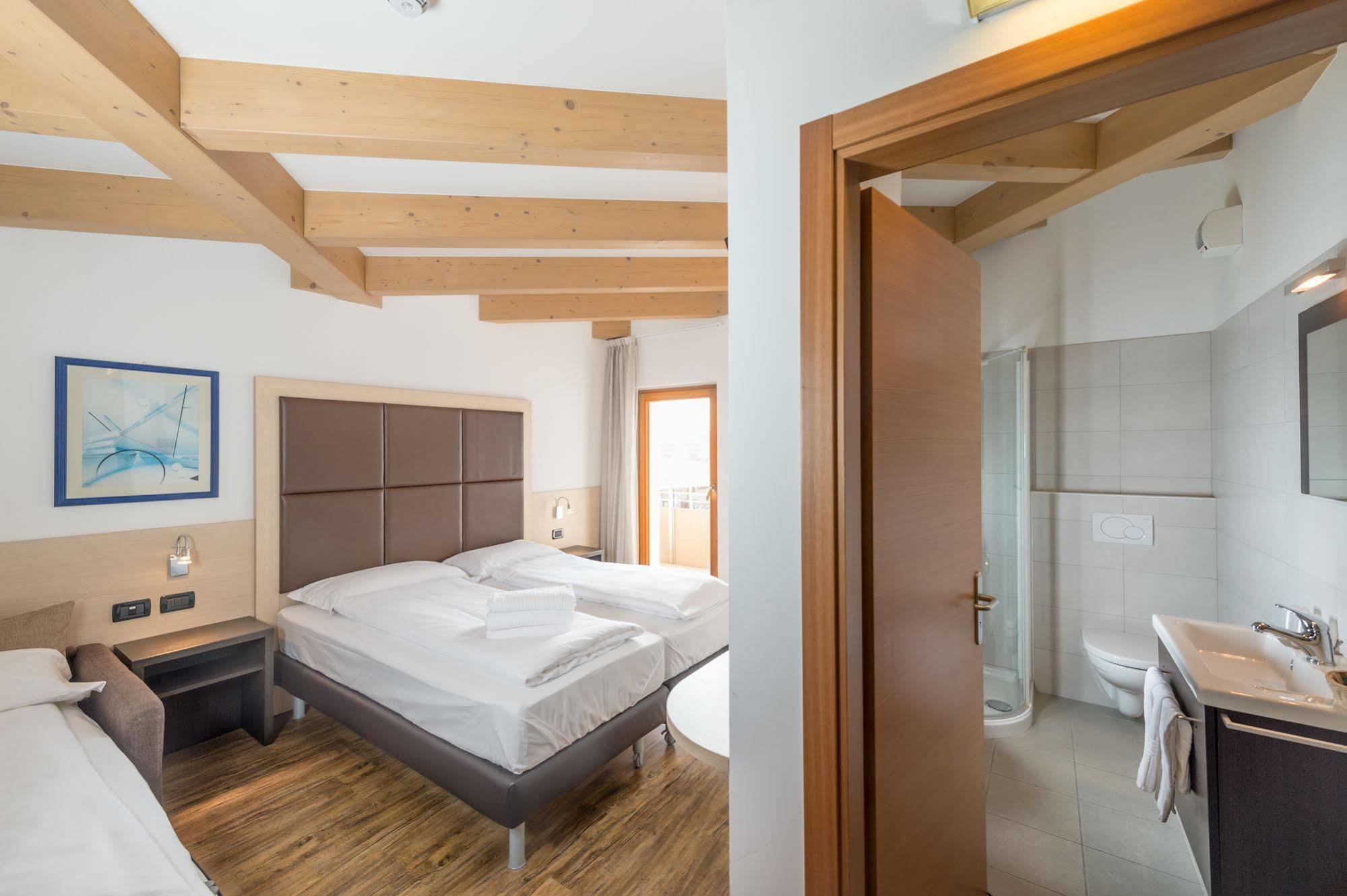 Villa Cameras Room And Breakfast Mori Ngoại thất bức ảnh
