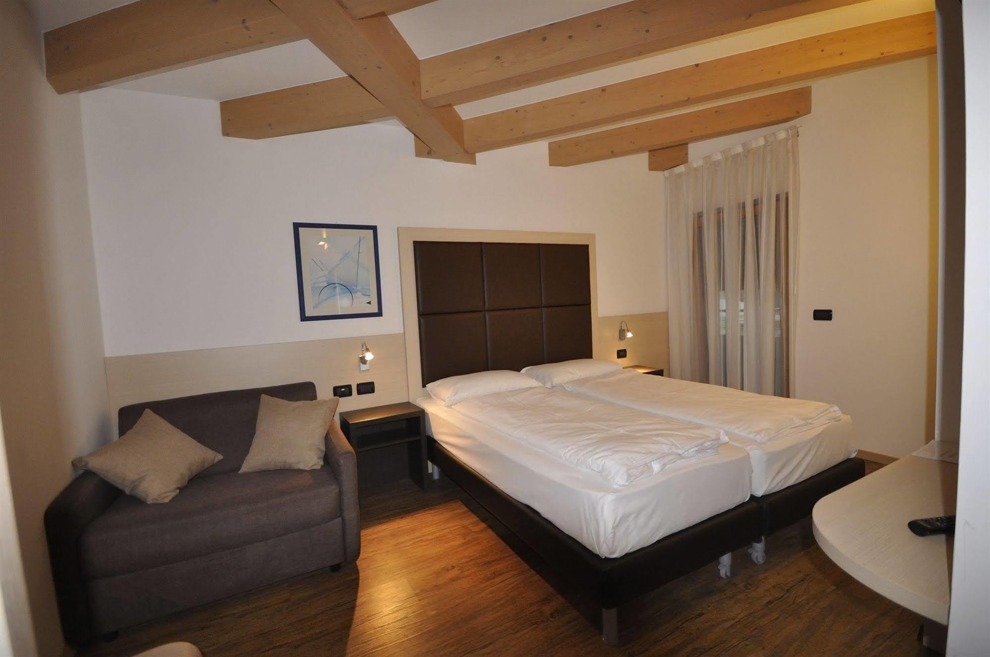 Villa Cameras Room And Breakfast Mori Ngoại thất bức ảnh
